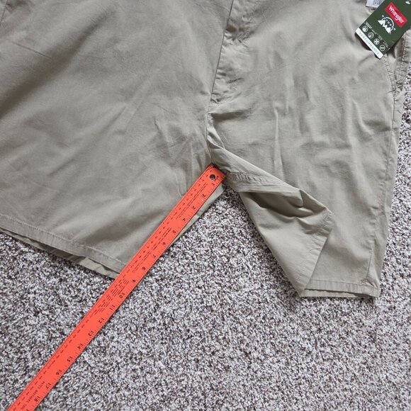 NWT Wrangler Outdoor Shorts Men's 48 Straight Fit Beige Quick Dry Stretch 9" New - Picture 6 of 6
